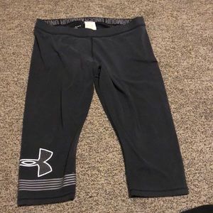 Under Armour cropped leggings